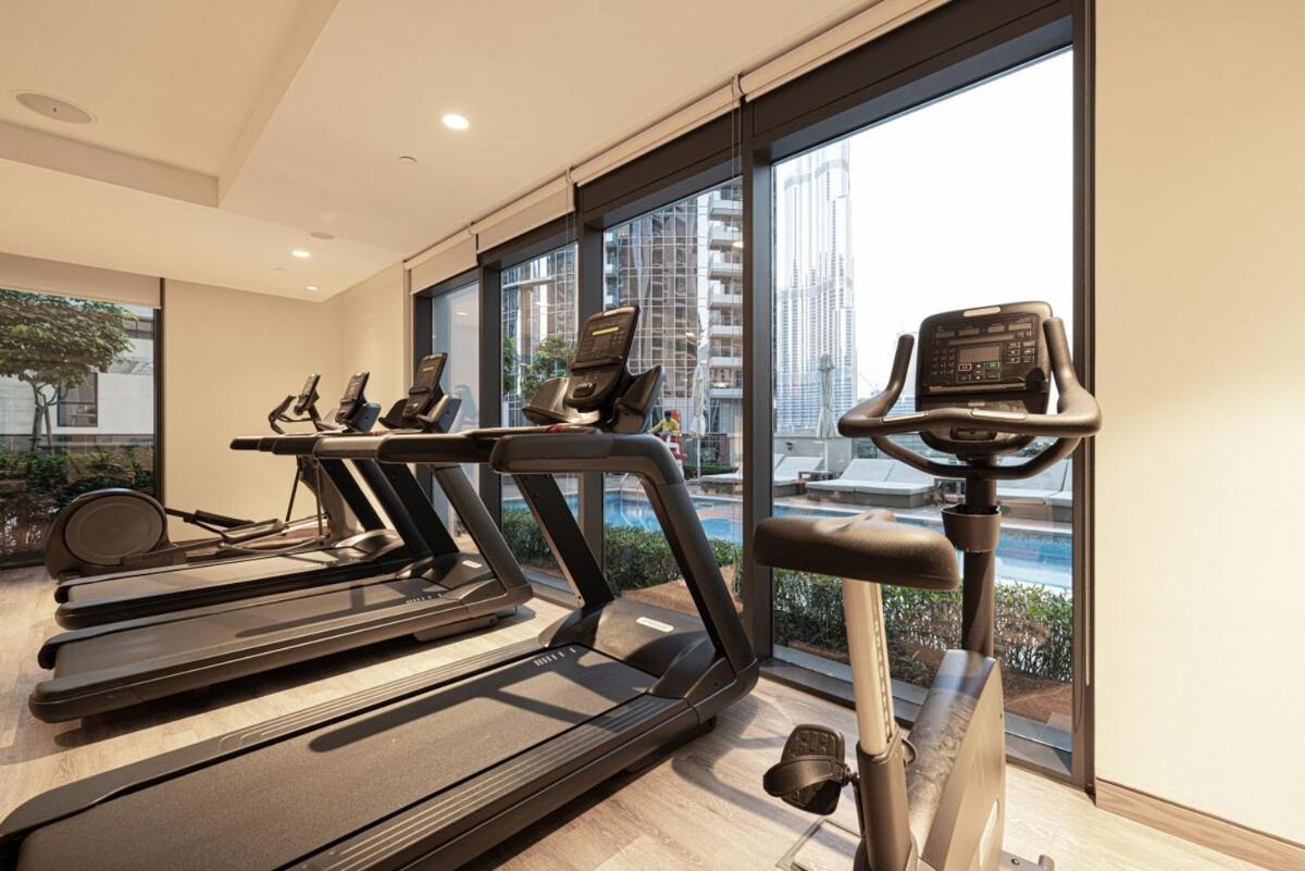 Iconic Two-Bedroom Apartment With Full Burj Khalifa & Fountain View By Prestige Nest Apartment