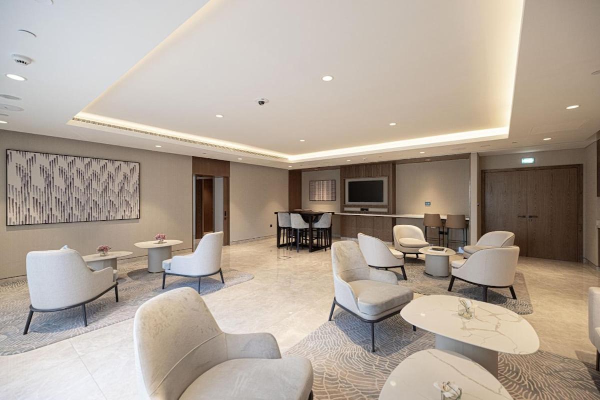Iconic Two-Bedroom Apartment With Full Burj Khalifa & Fountain View By Prestige Nest
