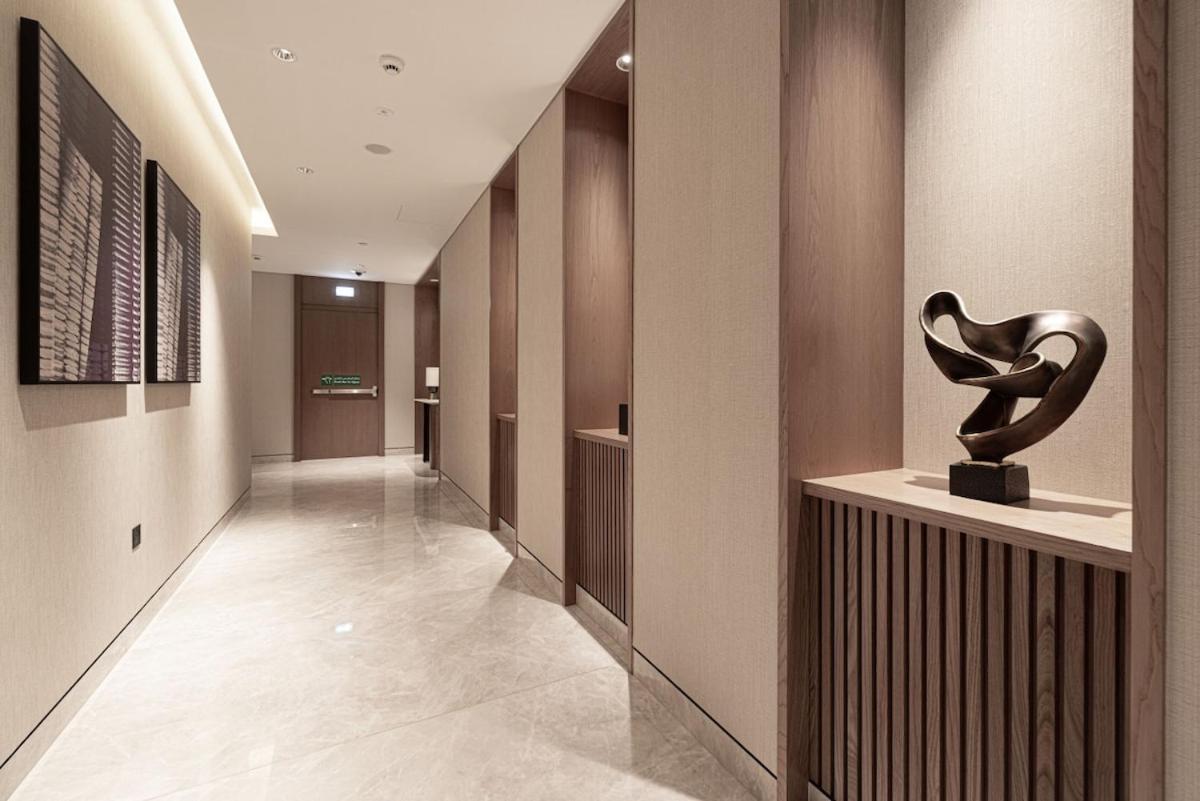 Iconic Two-Bedroom Apartment With Full Burj Khalifa & Fountain View By Prestige Nest Apartment