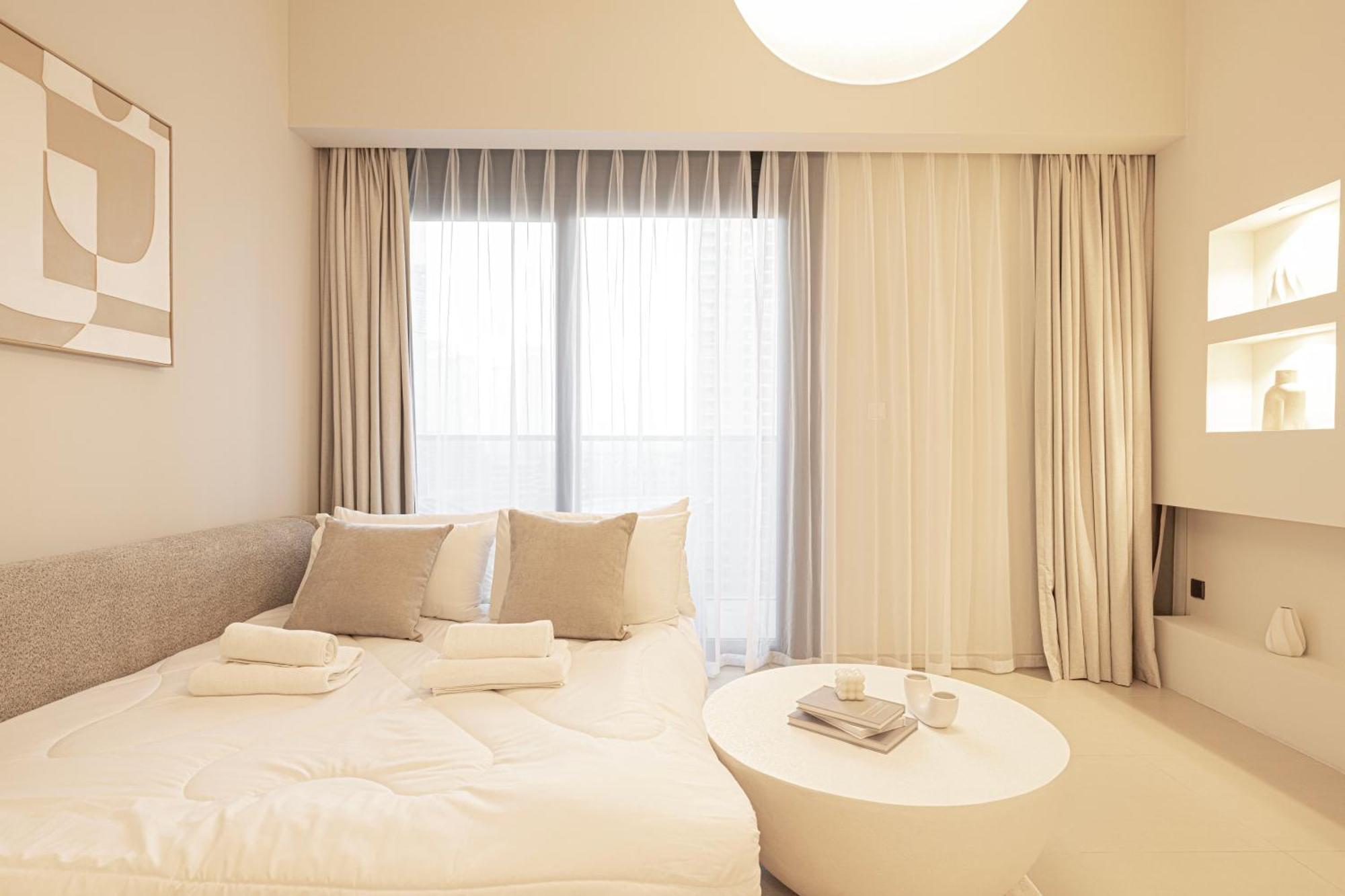 Iconic Two-Bedroom Apartment With Full Burj Khalifa & Fountain View By Prestige Nest Apartment Dubai