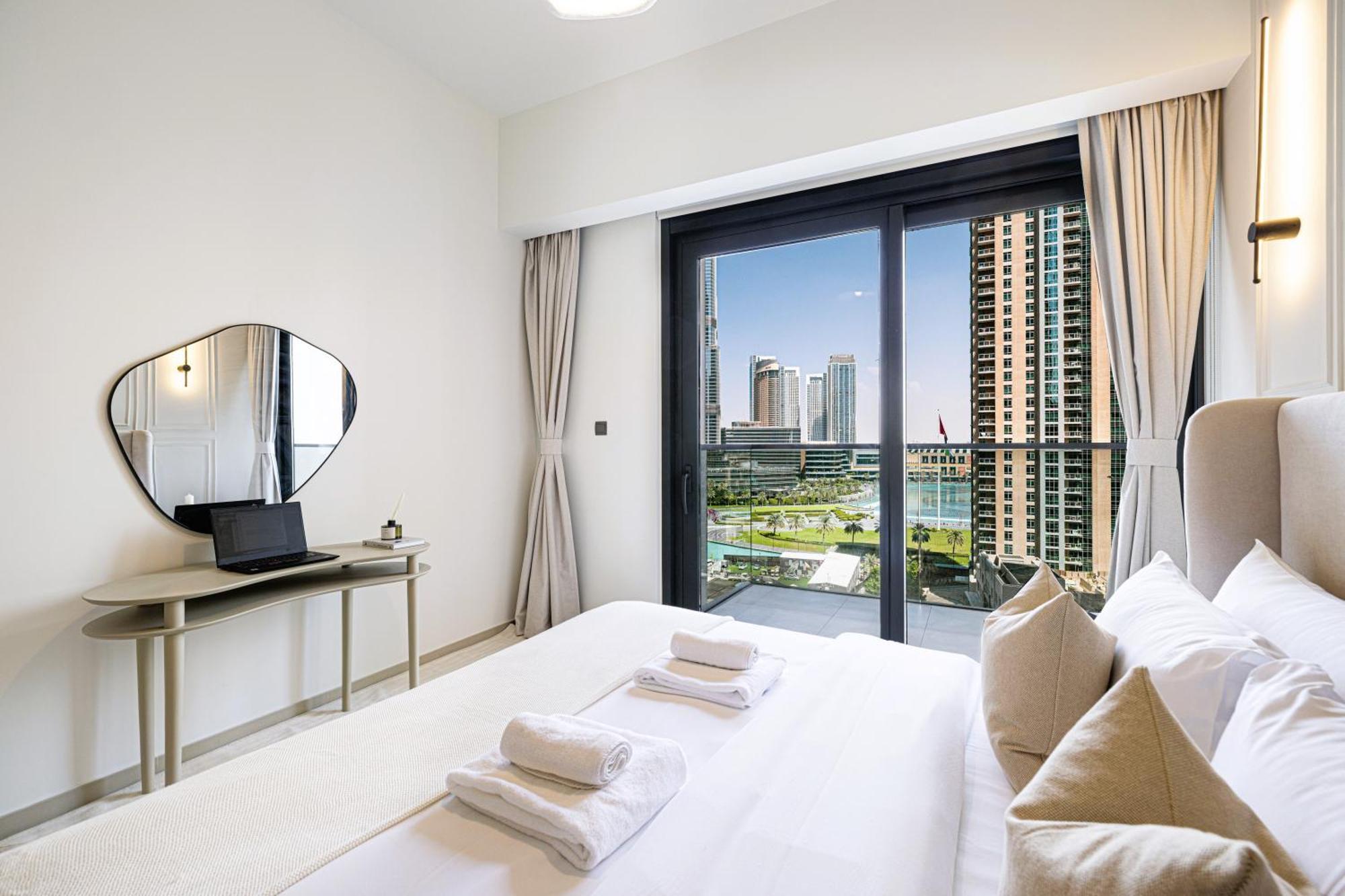 Apartment Iconic Two-Bedroom Apartment With Full Burj Khalifa & Fountain View By Prestige Nest *