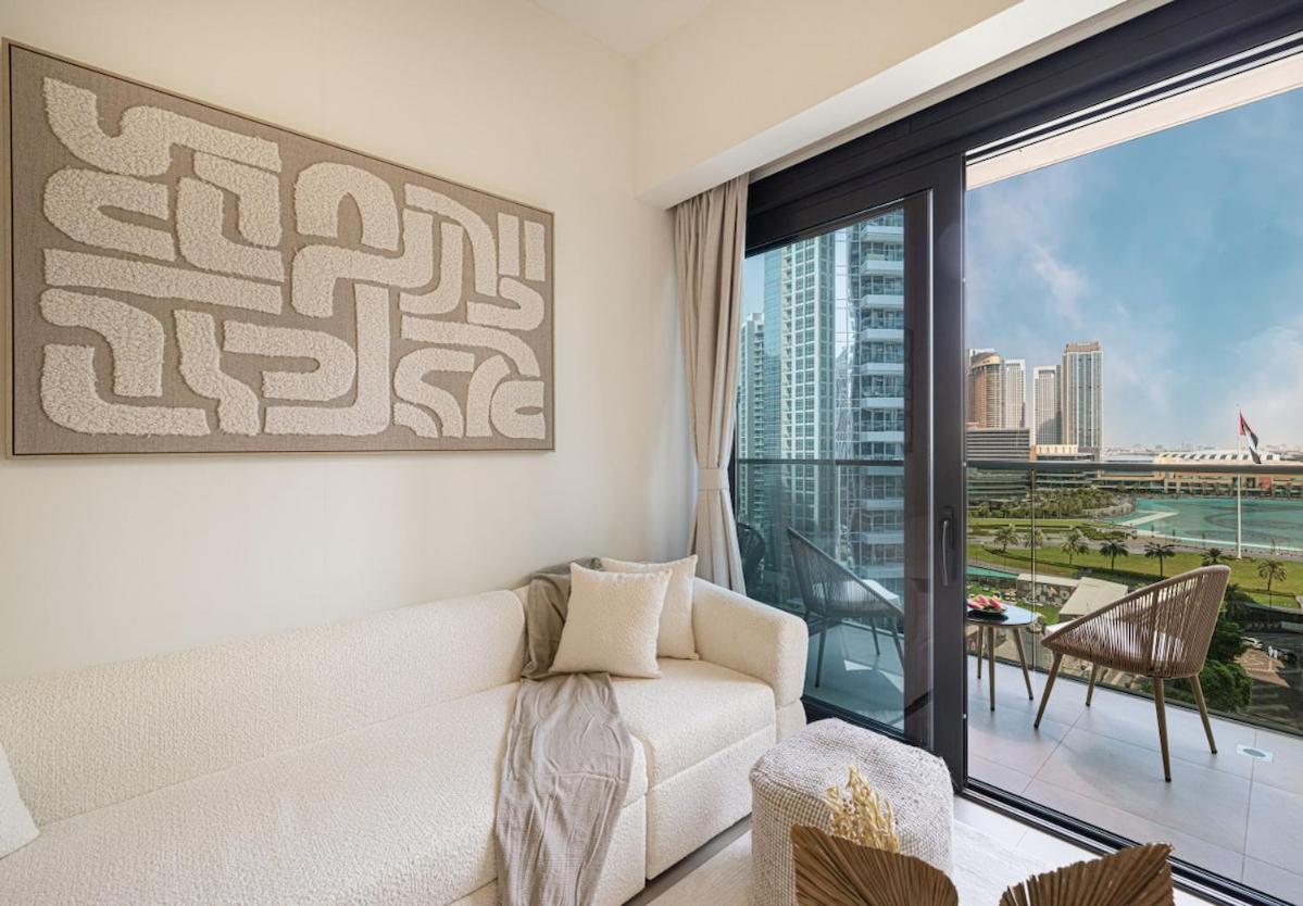 Apartment Iconic Two-Bedroom Apartment With Full Burj Khalifa & Fountain View By Prestige Nest *