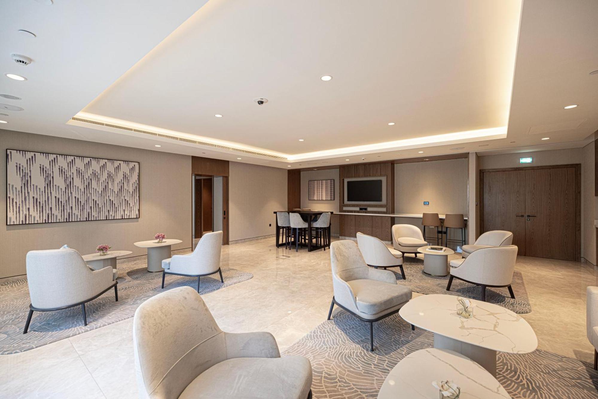 Iconic Two-Bedroom Apartment With Full Burj Khalifa & Fountain View By Prestige Nest